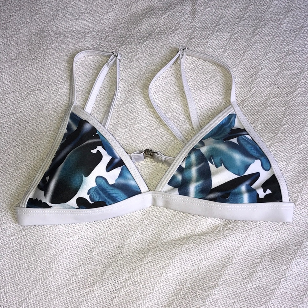 Bikini top